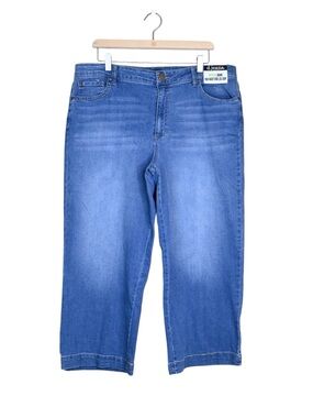 d. jeans Women's 16 High Waist Wide Leg Crop Jeans NEW